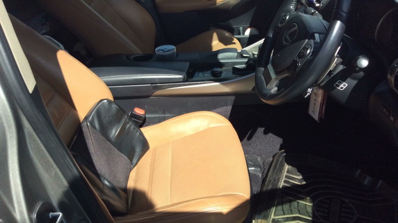 内装前方シート