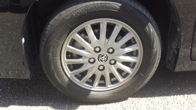 タイヤホイール前