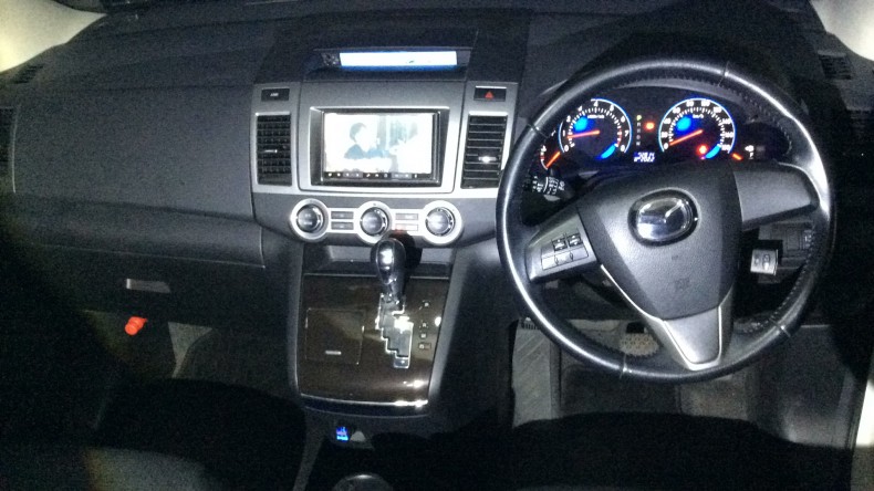 内装インパネ全体