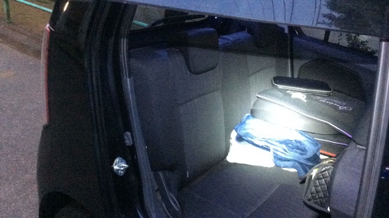 内装後方シート