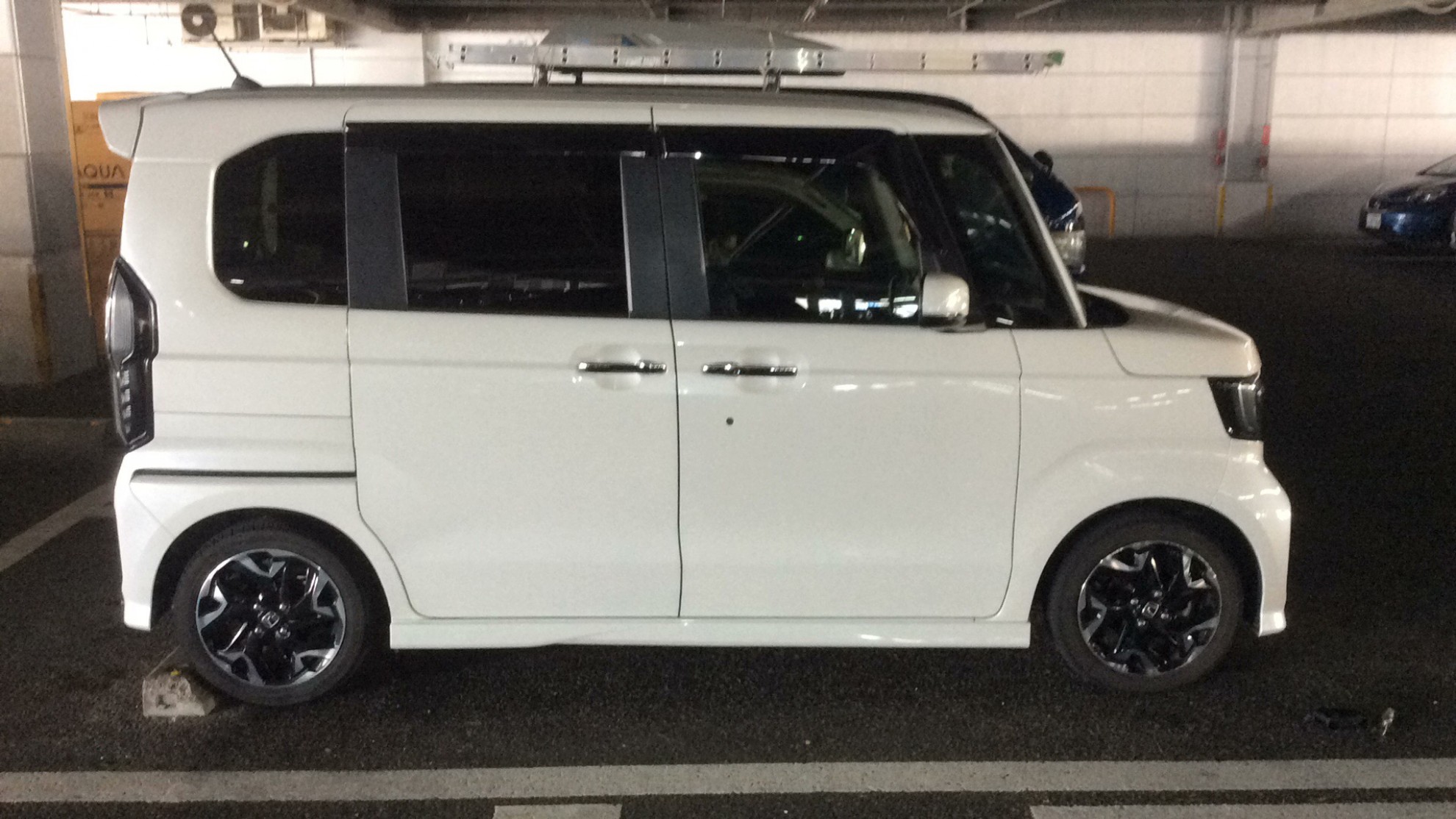 外装右