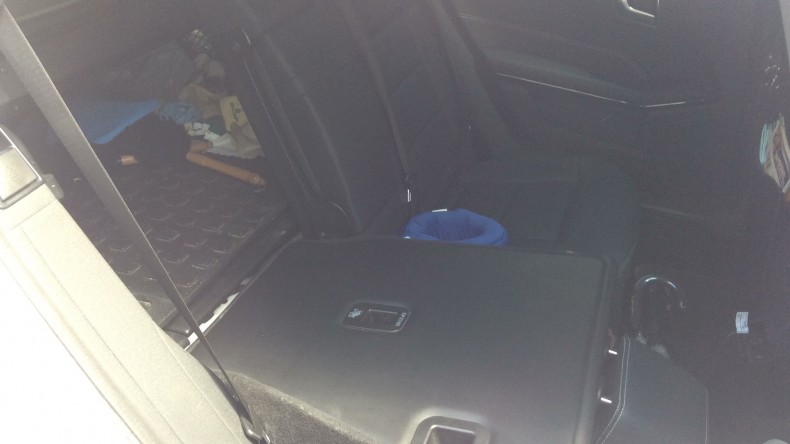 内装後方シート