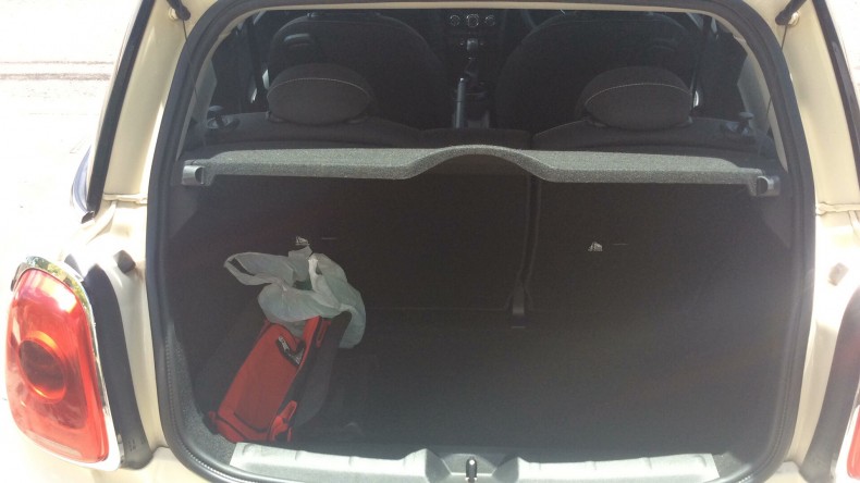 内装トランク