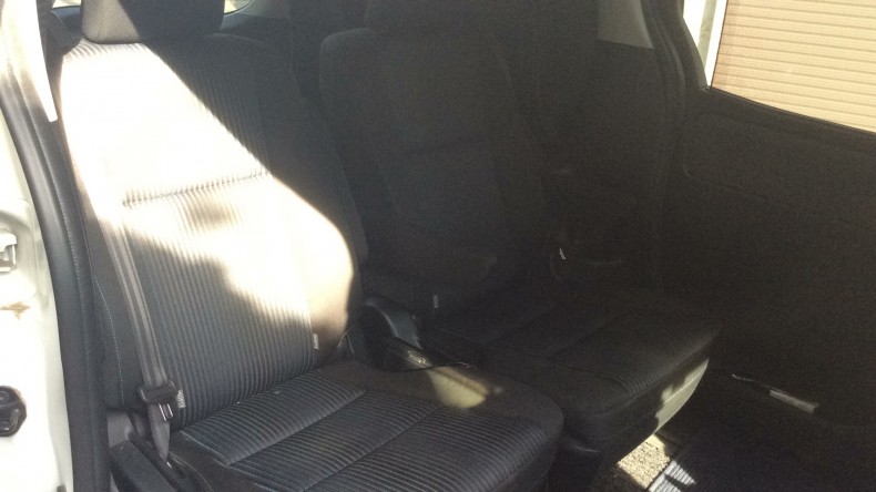 内装後方シート