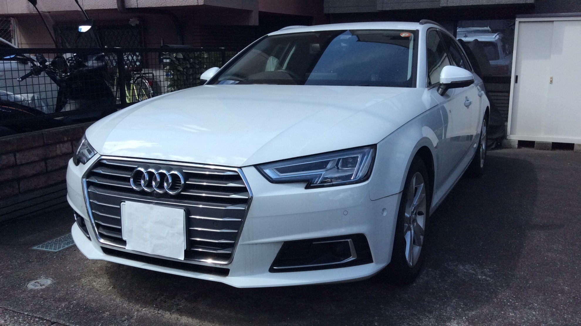 アウディ Ａ４アバントの売買実績画像