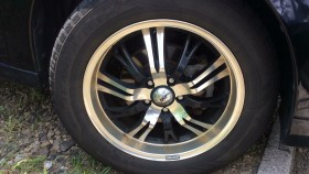 タイヤホイール前