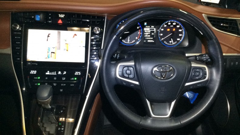 内装インパネ全体