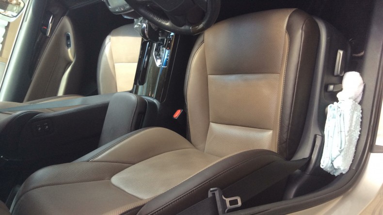 内装前方シート