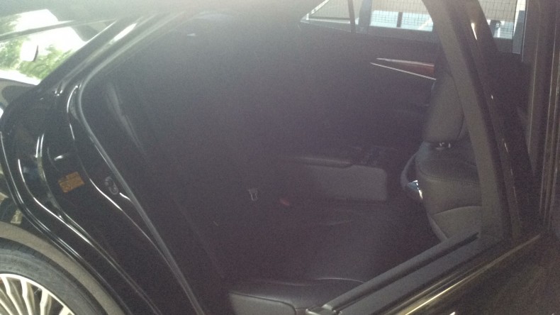 内装後方シート