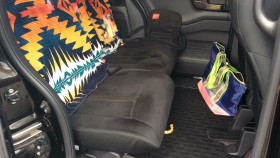 内装後方シート