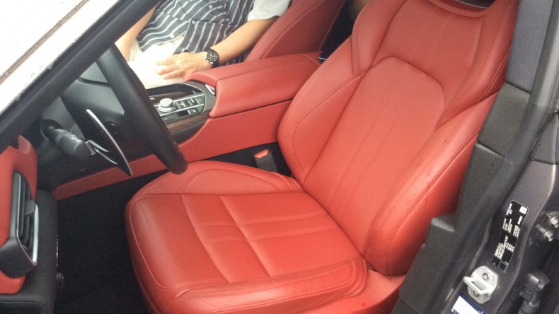 内装前方シート