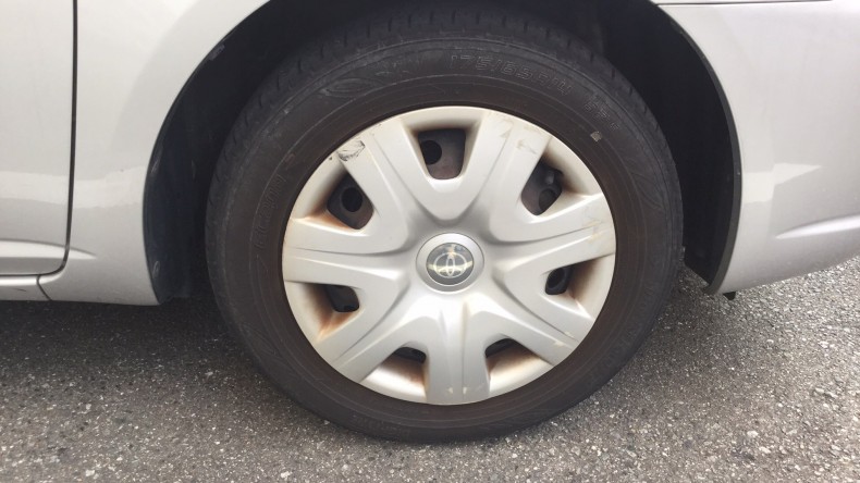 タイヤホイール前