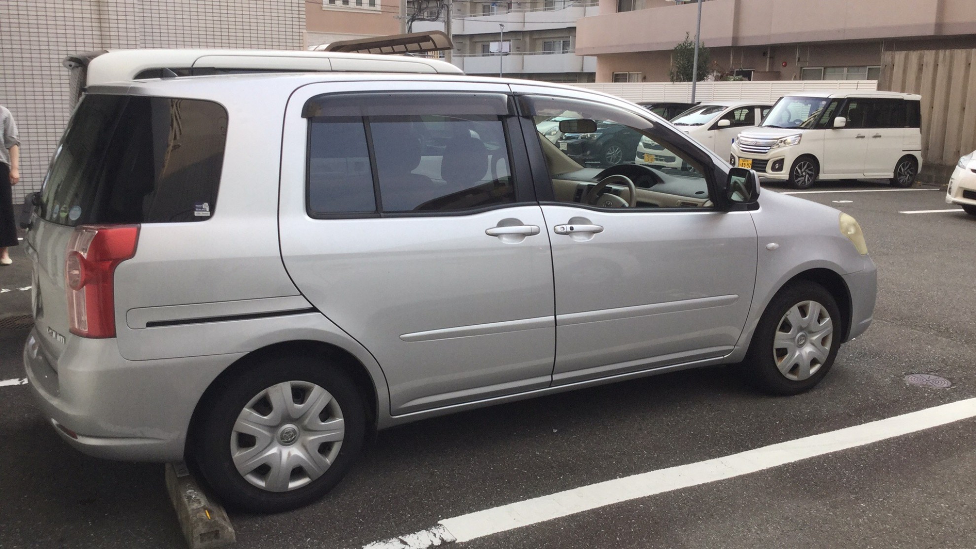 外装右