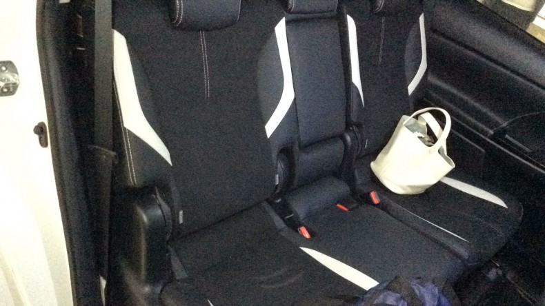 内装後方シート