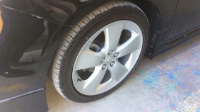 タイヤホイール前