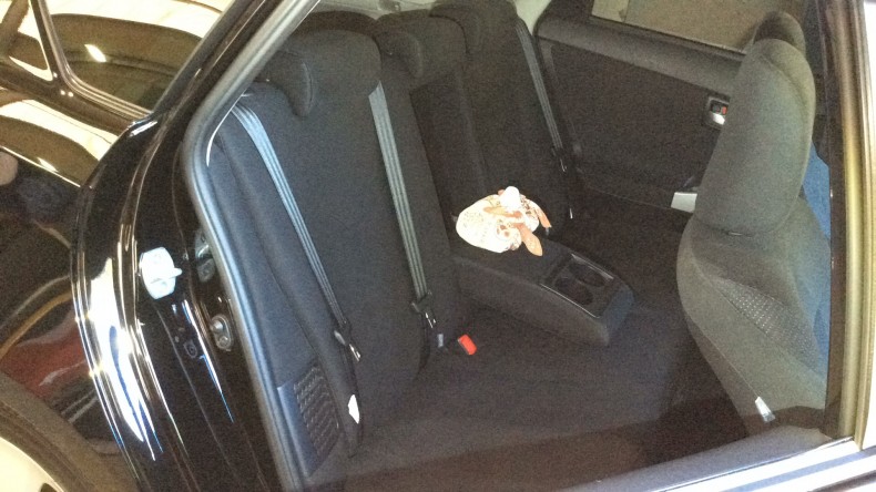 内装後方シート