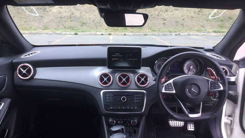 内装インパネ全体