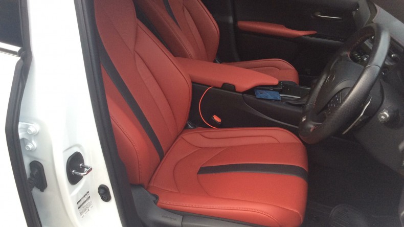 内装前方シート