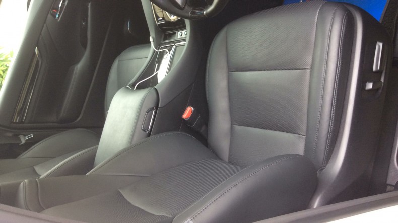 内装前方シート