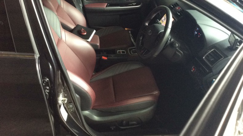 内装前方シート