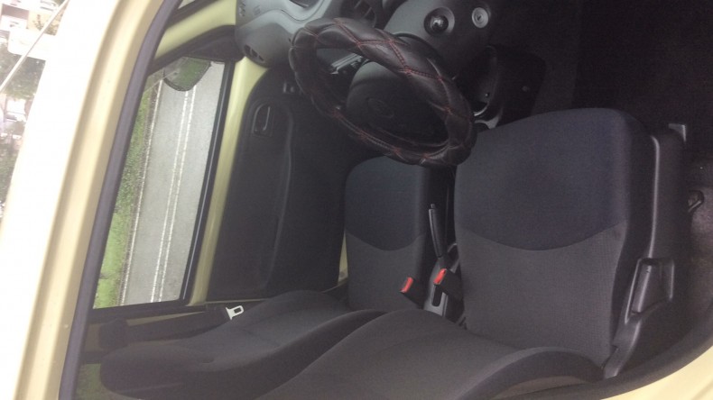 内装前方シート