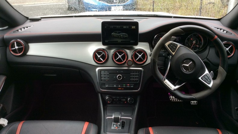 内装インパネ全体