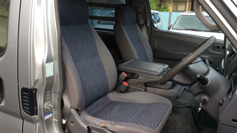 内装前方シート