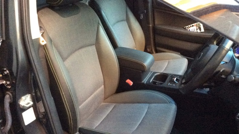 内装前方シート