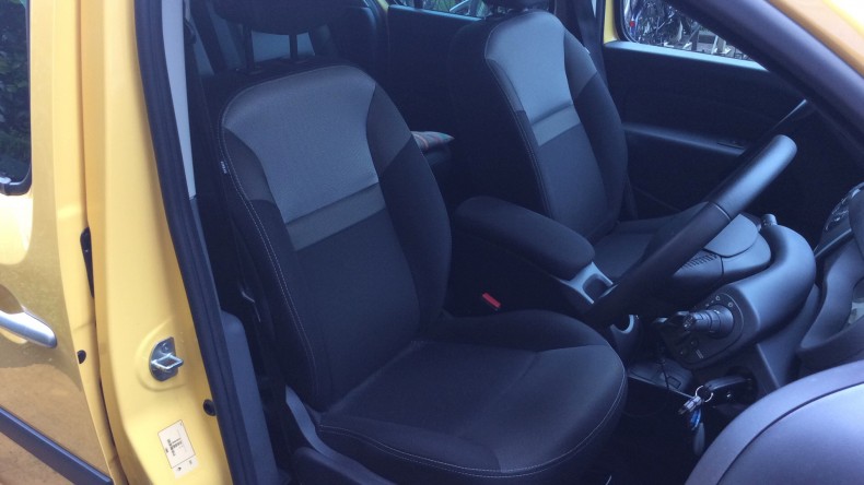 内装前方シート