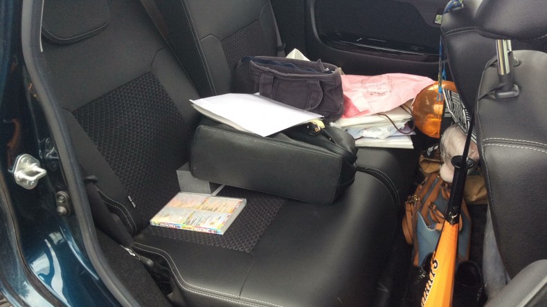 内装後方シート