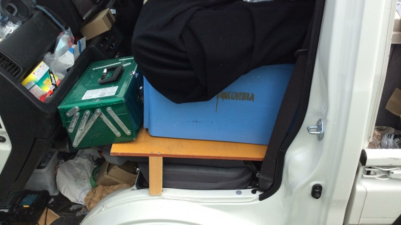 内装後方シート