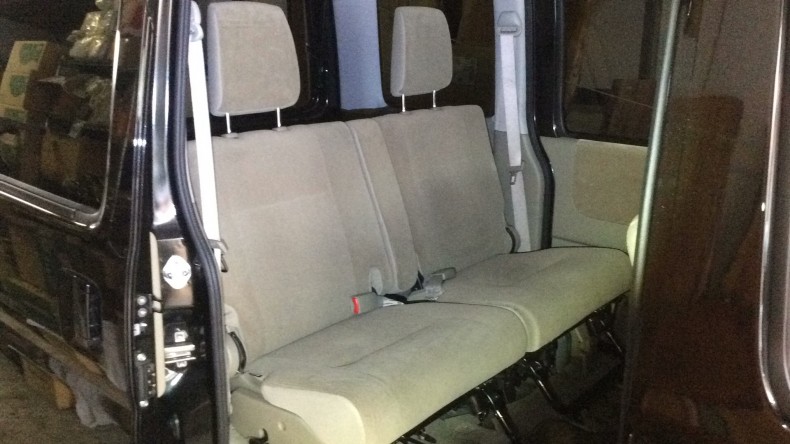 内装後方シート