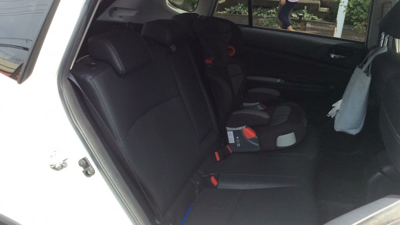 内装後方シート