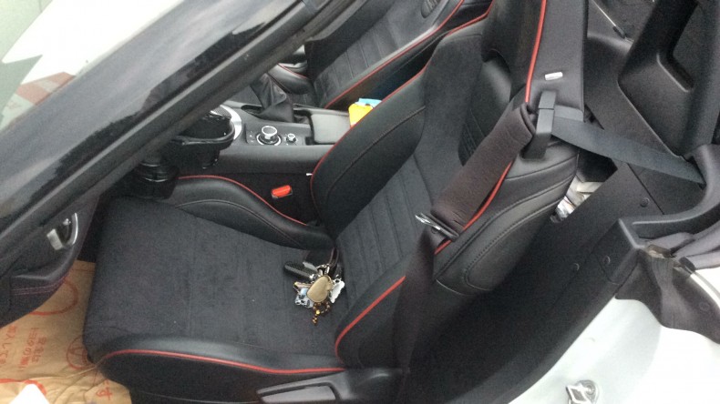 内装後方シート