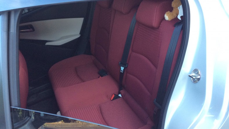 内装後方シート