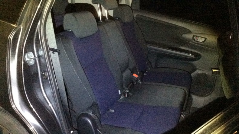 内装後方シート