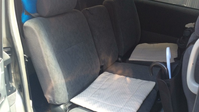 内装後方シート