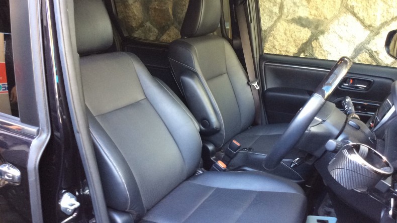 内装前方シート