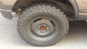 タイヤホイール前