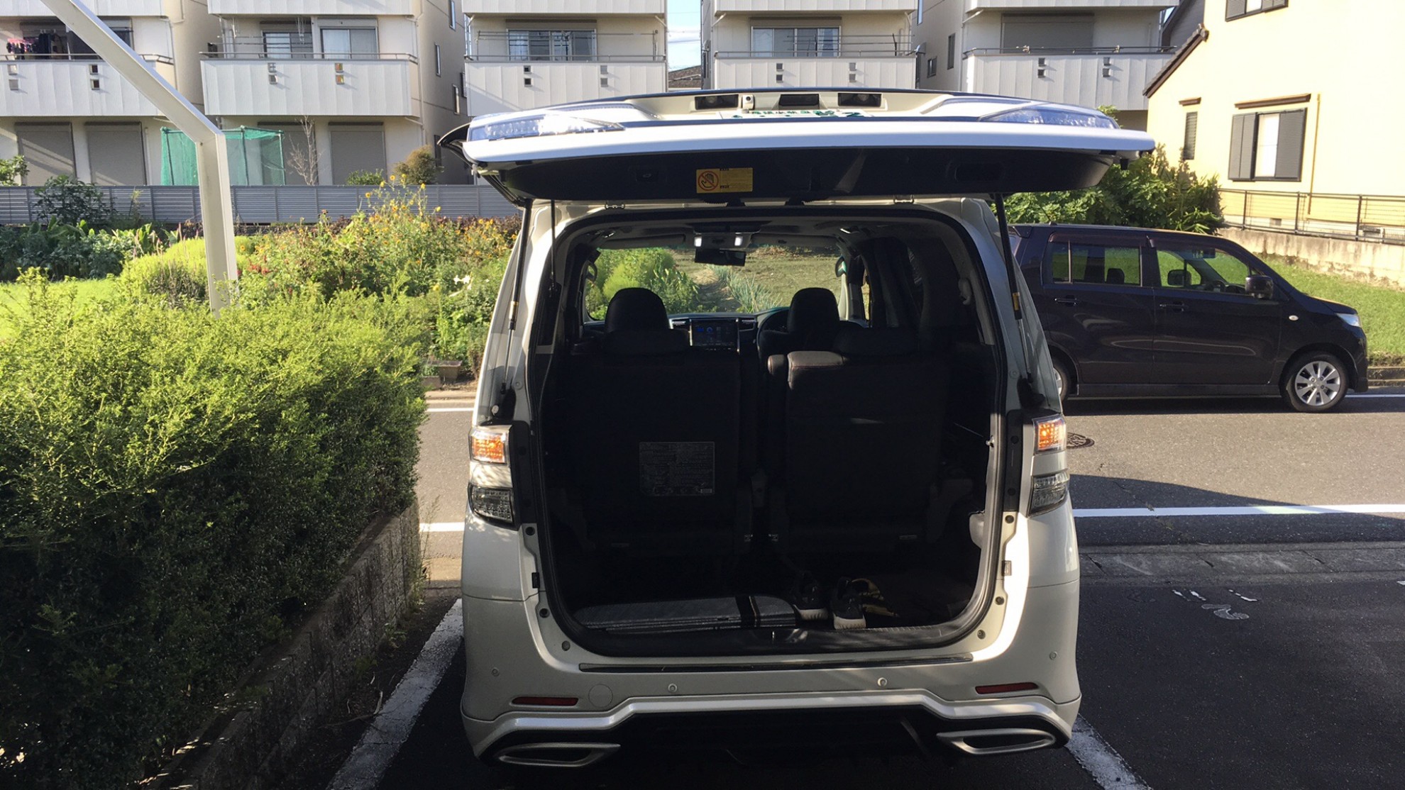 内装トランク