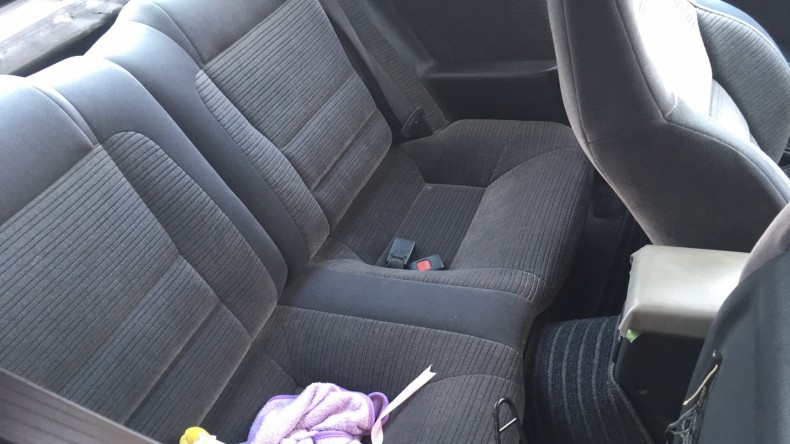 内装後方シート