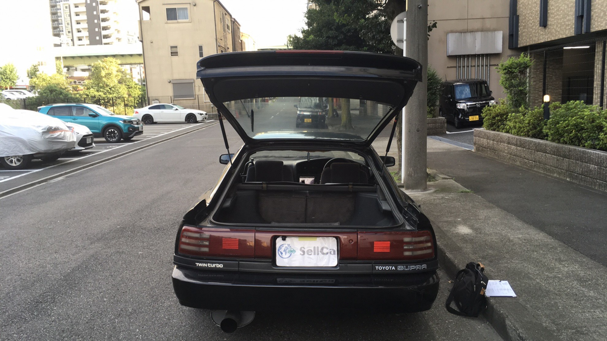 内装トランク