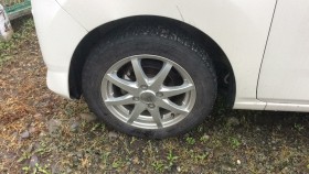 タイヤホイール前