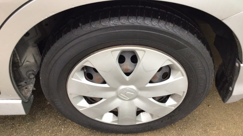 タイヤホイール前