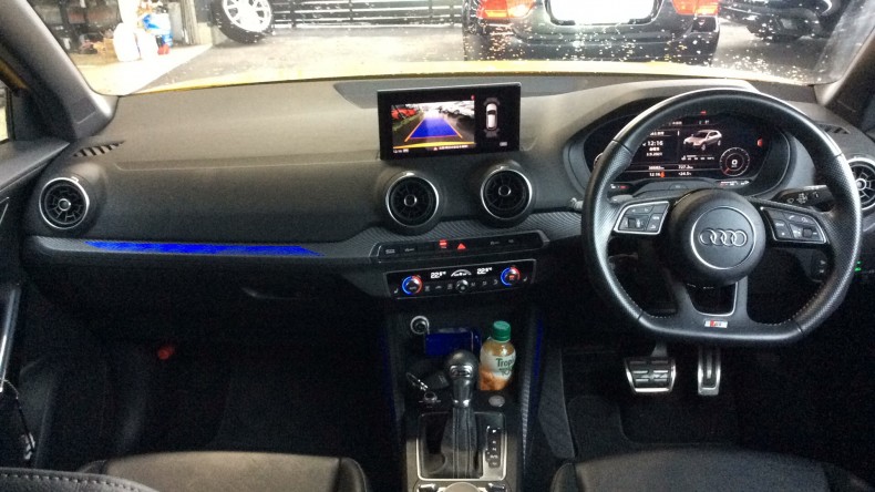 内装インパネ全体