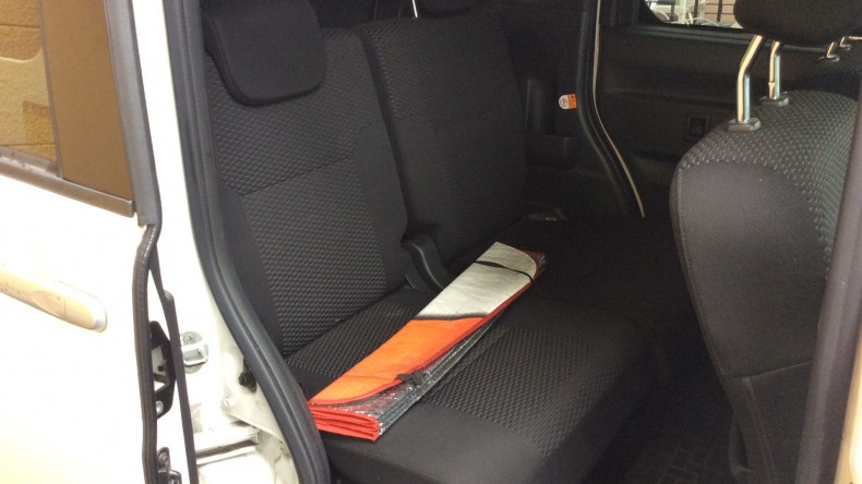 内装後方シート