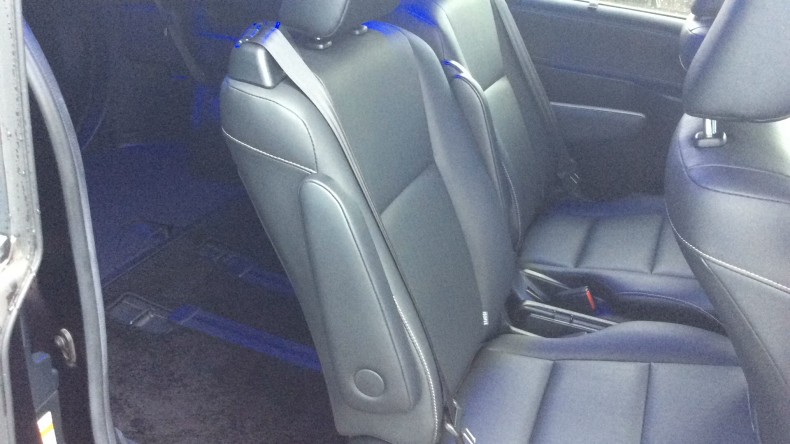 内装後方シート