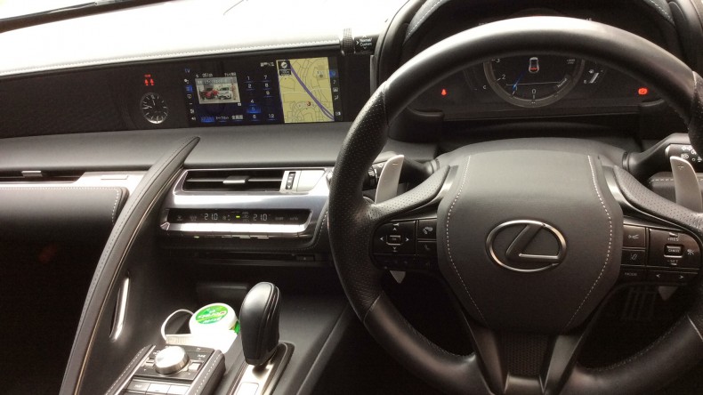 内装インパネ全体