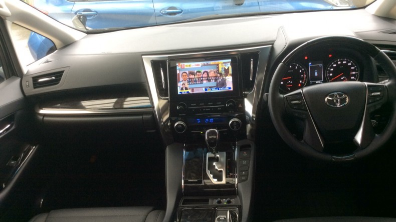 内装インパネ全体