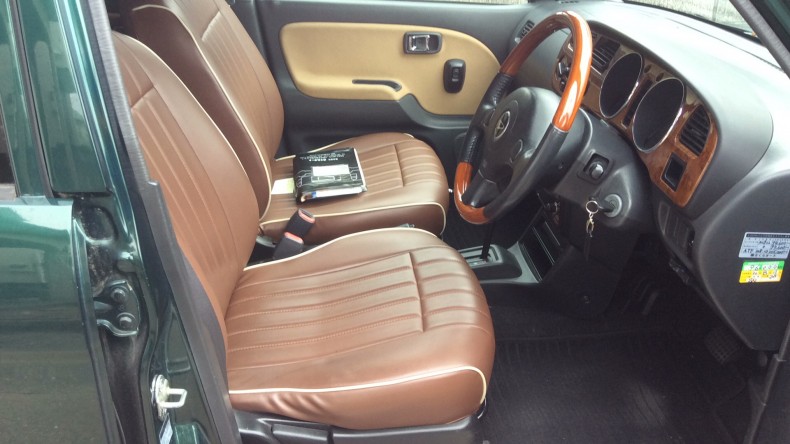 内装前方シート